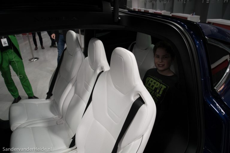 Preview Tesla Model X