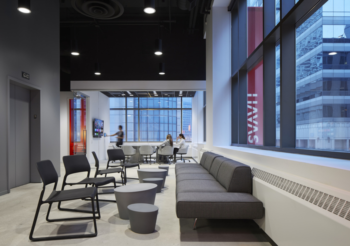 https://www.emerce.nl/content/uploads/2016/10/havas-office-design-1-700x492.jpg