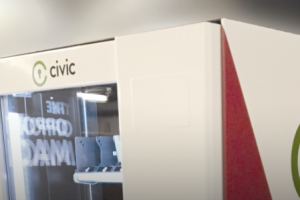 Startup toont eerste crypto bierautomaat