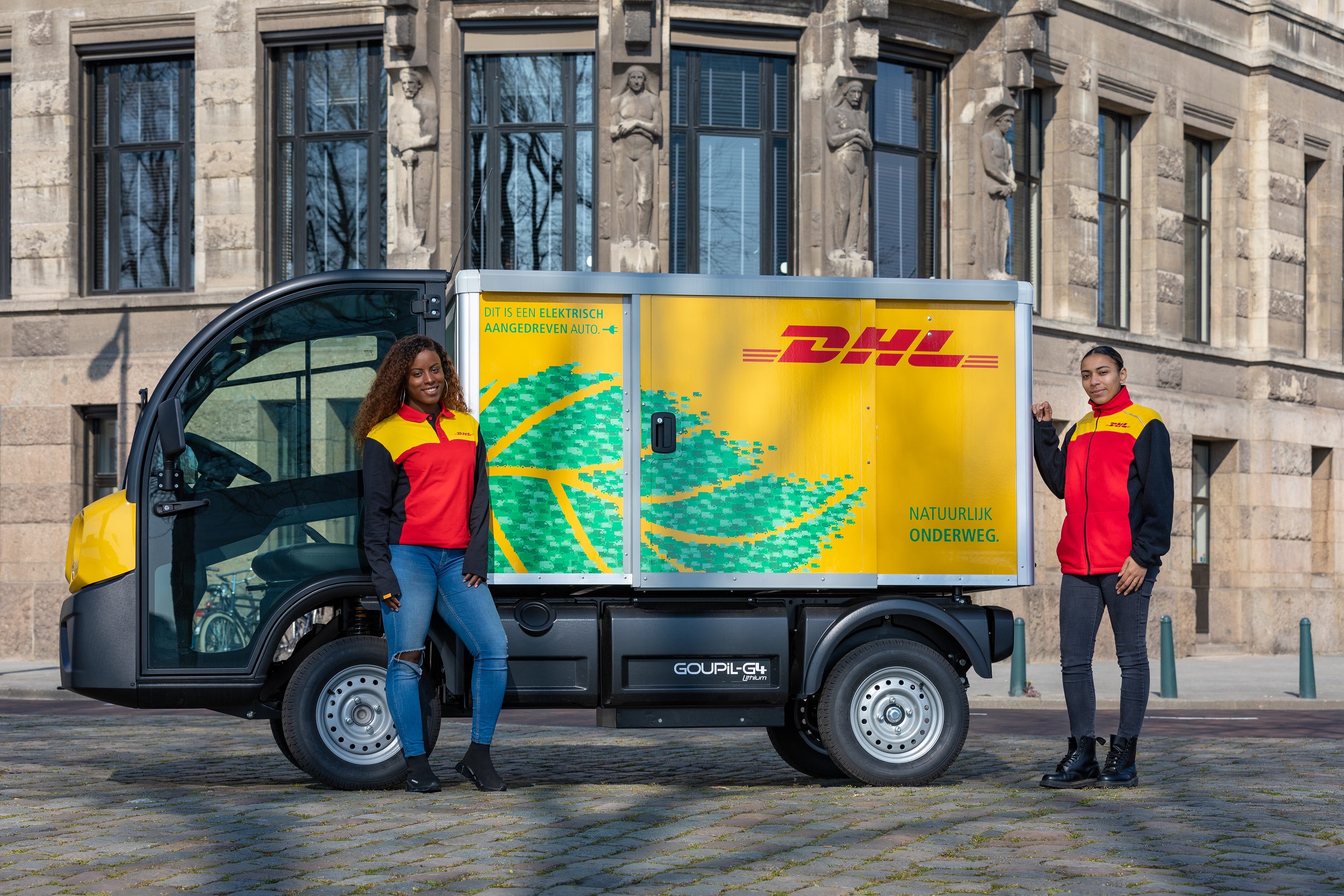 DHL Parcel met compacte elektrobezorger naar binnensteden - Emerce