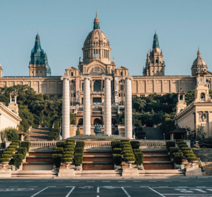 https://www.emerce.nl/content/uploads/2020/02/Barcelona-Unsplash-430x400.png