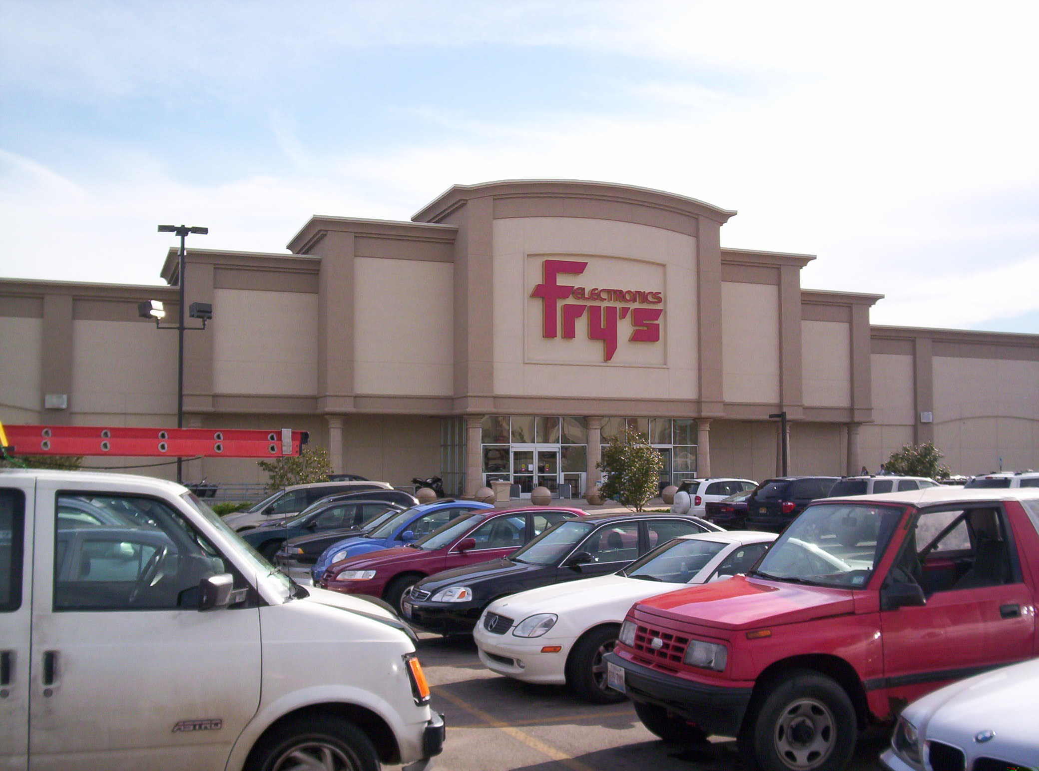 Grote Amerikaanse retailer Fry’s Electronics stopt Emerce