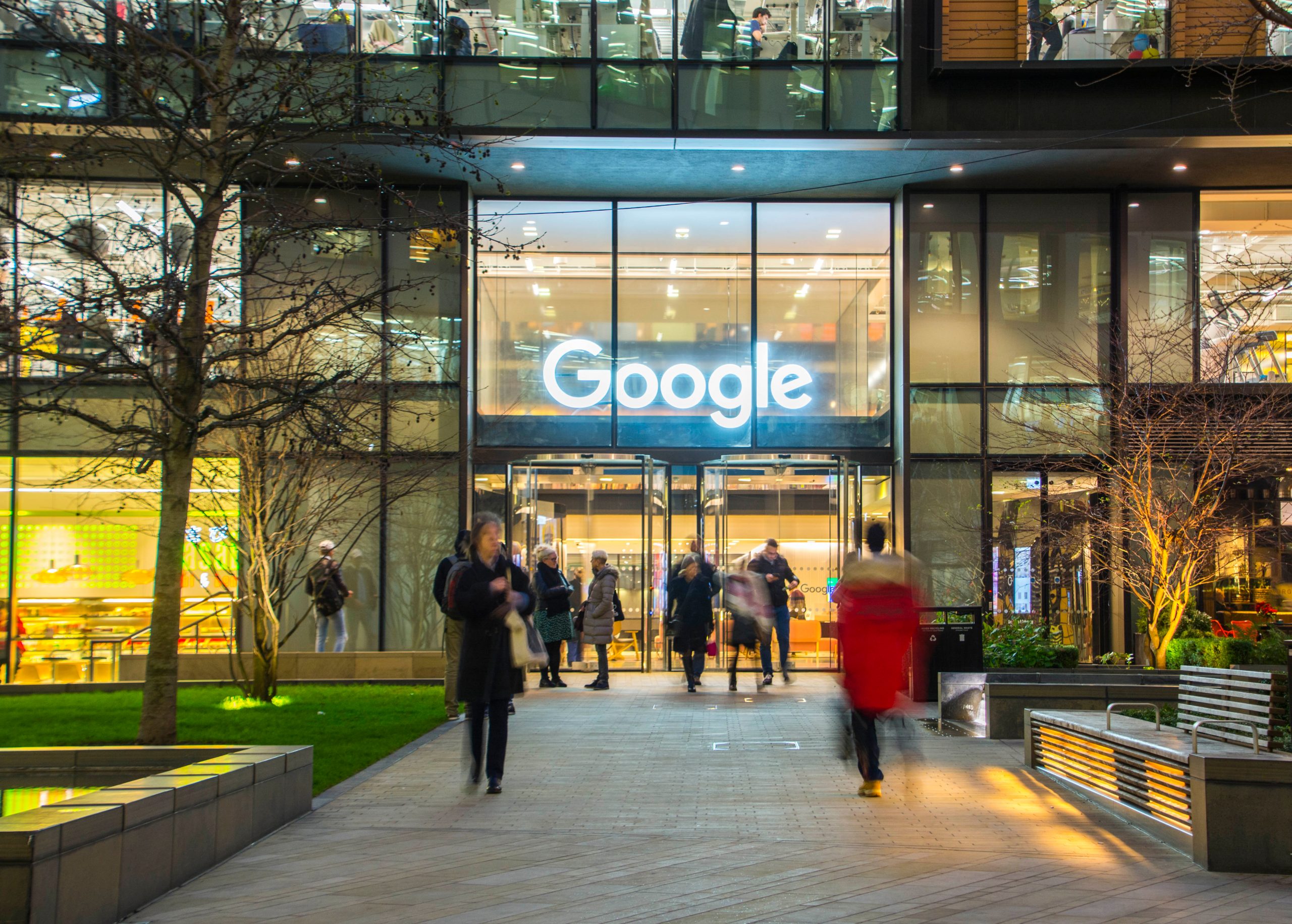 Google in hoger beroep tegen Europese boete en tekent