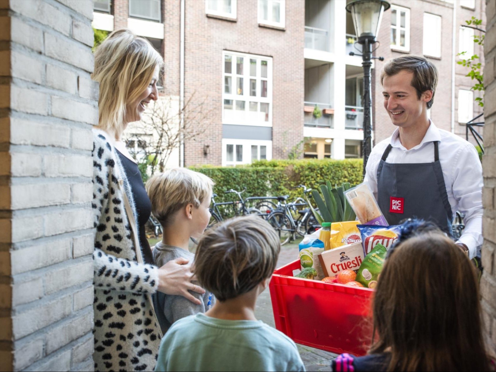Picnic opent superhub in Utrecht Emerce