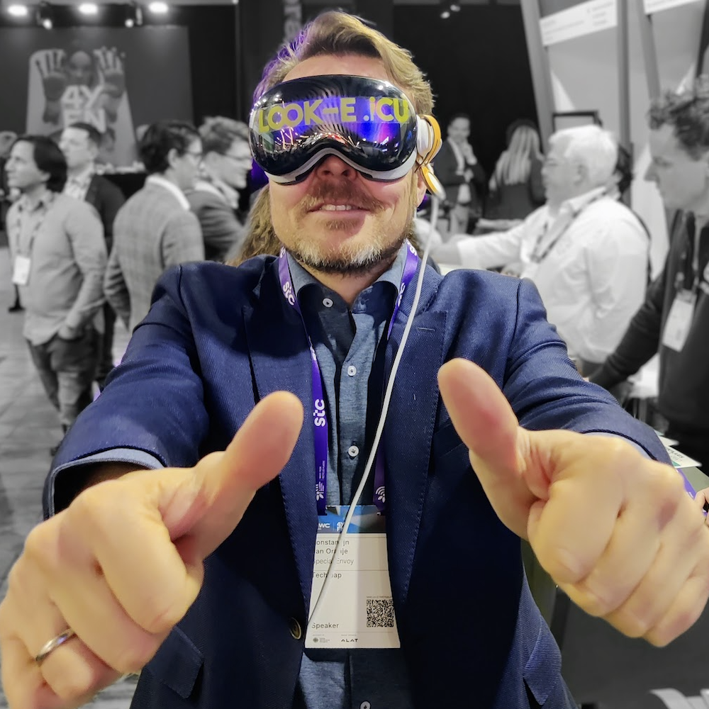 Il principe Costantino lancia l'app Expert View di Look-E al Mobile World Congress 2024, in collaborazione con Vodafone ed Ericsson