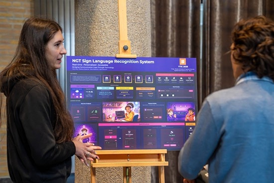 BUas students develop learning platform for Dutch Sign Language with AI