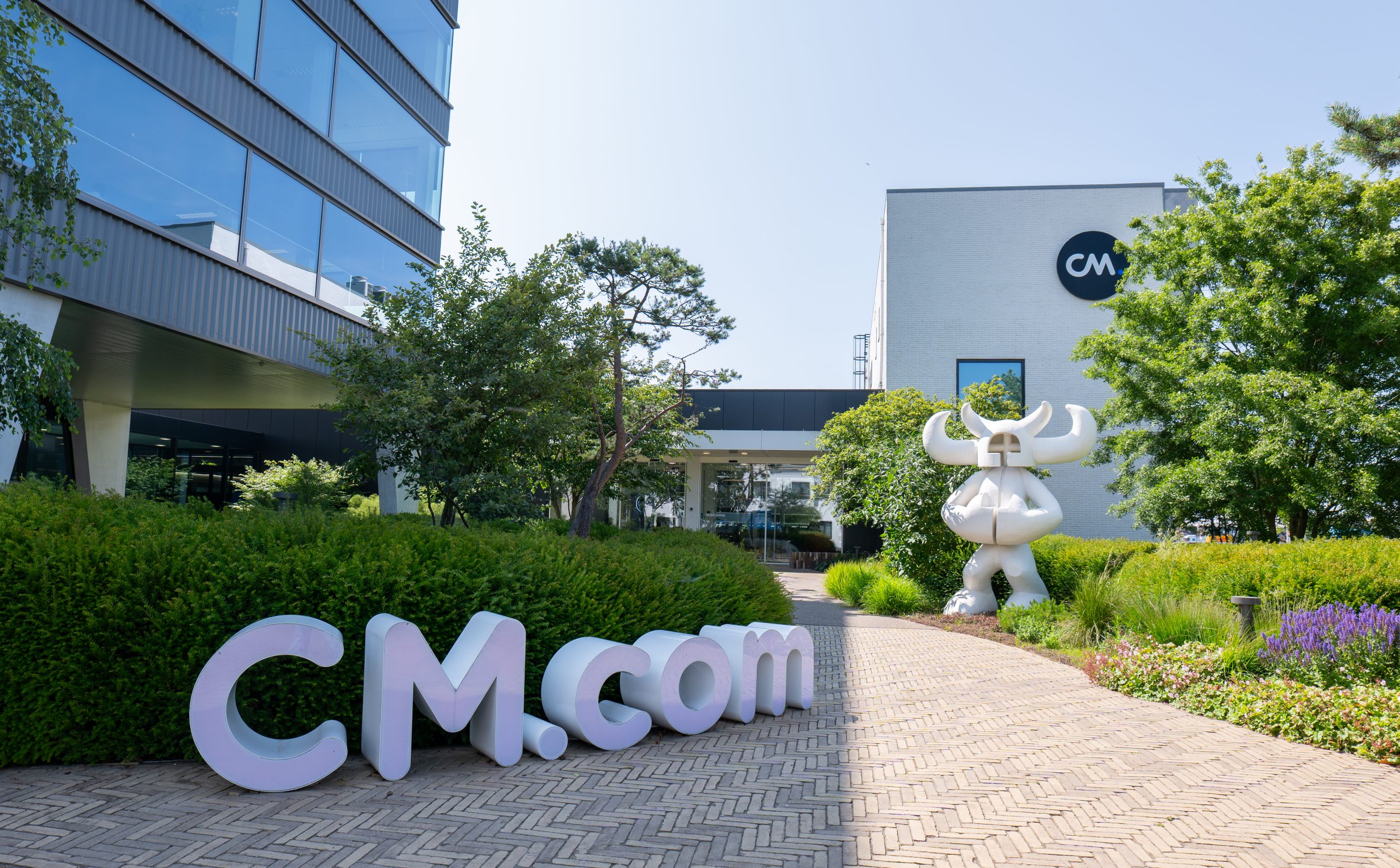 CM.com reports first quarterly net profit as a listed company